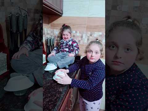 سوريانا عم تغش ريانا بكيت يوميات سوريانا وريانا Shortsvideo Viralvideo تحدي تحديات ترند سوريانا عم تغش ريانا بكيت يوميات سوريانا وريانا Shortsvideo Viralvideo تحدي تحديات ترند