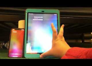  IPhone X American Female Siri Meets IPad 5 British Male Siri