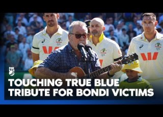  John Williamson True Blue At The Adelaide Oval In Bondi Tribute Fox Cricket The Ashes