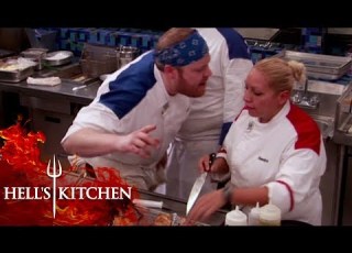 HUGE Argument Makes Gordon Step In Hell S Kitchen