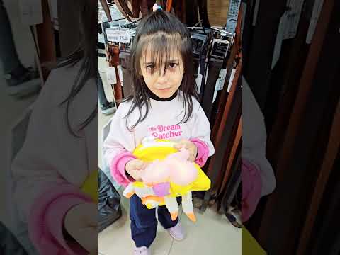 هيلين وليليان بالسوق