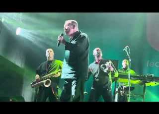 UB40 Groovin Live Ali Campbell