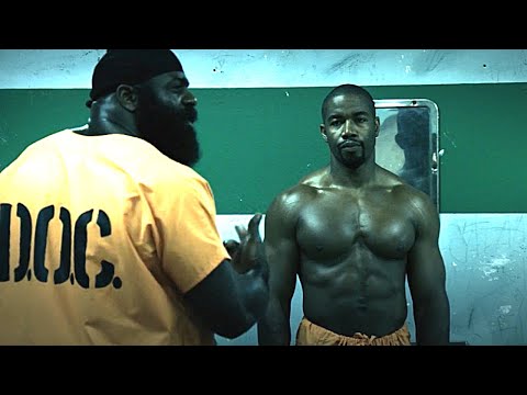 السجناء استهزأو بيه وافتكروه ضعيف لكنهم مايعرفوش انه أخطر رجل في العالم ملخص فيلم