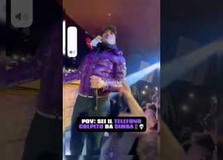  Lo Schiaffo Di Simba Dalla Fotocamera Del Telefono Simba Concerto Rapitalia Trap