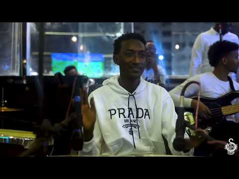 الليل مابي لي العوبة