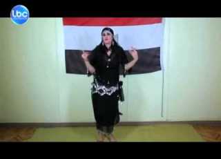  LBCI News فنانة مصرية شعبية تثور غنائيا على الاخوان