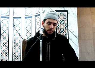 أين الإذاعة الجزائرية من هذا القارئ يقرأ القرآن بطريقة عجييييبة خاشعة القارئ محمد رضا زيان
