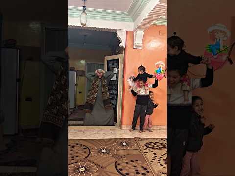 عملنا اجمل مقلب في بابا افتح الباب