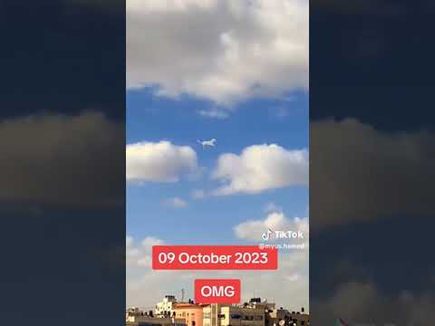 MIUJIZA YAJITOKEZA WAKATI VITA VYA ISRAEL NA PALESTINA VIKIENDELEA FARASI KUTEMBEA JUU YA ANGA MIUJIZA YAJITOKEZA WAKATI VITA VYA ISRAEL NA PALESTINA VIKIENDELEA FARASI KUTEMBEA JUU YA ANGA