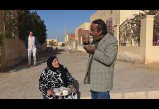 المدير أكل رز بلبن من ست غلبانة في الشارع ولما طلبت حقها شوفوا عمل اى