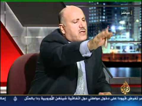 التافه شريف شحاطة يتأله ببشار و استحالة سقوط الأسد هههههه