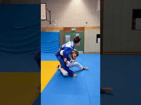 Modified Version Of Ko Uchi Makikomi Judo Judothrow Kouchimakikomi Ippon Jiujitsu Grappling