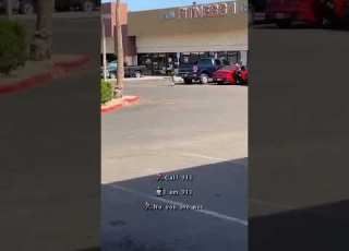 الشرطي يلحقه ويبي أحد يتصل على الشرطه
