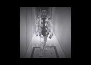   ويجز دموعنا مالحه 