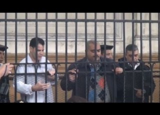  الحكم بسجن 2 من رجال الشرطة بعد ادانتهم بقتل خالد سعيد