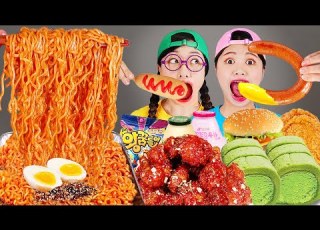  Spice Noodle Fried Chicken Convenience Store DONA Mukbang