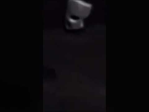 لا أحد يساعدني ساعدني ساعدني لقد خانوني لا أحد يساعدني ساعدني ساعدني لقد خانوني