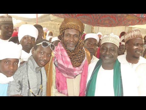 مدح بصوت الشيخ الراحل ابراهيم انغاري عمر رحمه الله