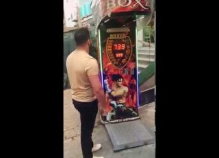 Boxautomat Punching Machine Tyson Punch Limit