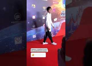 Dimash 2021 08 21 New Wave Red Carpet