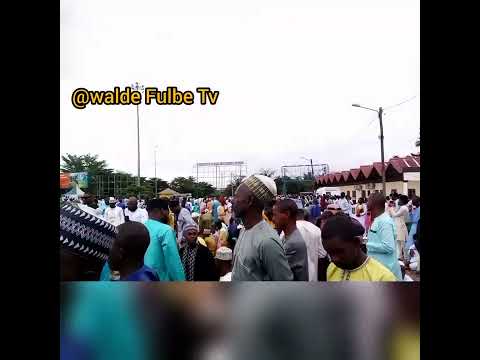 Sanda Boro Barka Da Salla A Douala Waldefulbetv6131