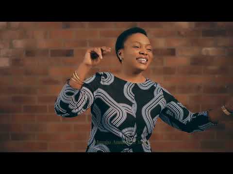 MARTHA MWAIPAJA MUNGU ANAFANYA Official Lyric Video 4K