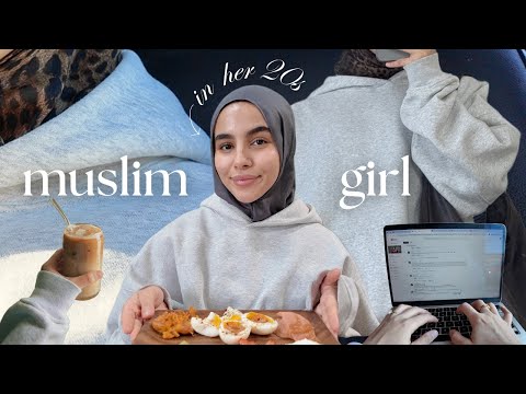 Dinge Erledigen Hijab Beute Besorgungen Muslimisches Mädchen In Ihren 20ern