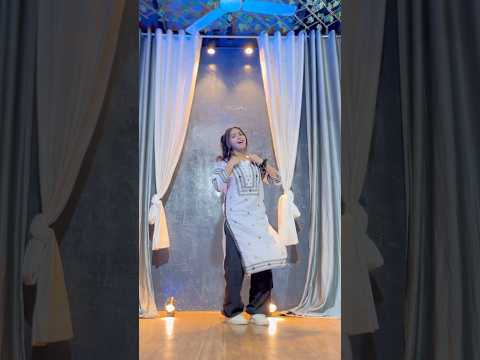 Akela Hai Mr Khiladi Viral Love Trending Akelahaimrkhiladi Bollywood Dance