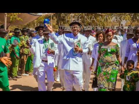 HÚLÉ NAMWEKO Maternitteé Ya TATA Mkúkú Biesse