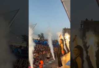 Enisa Performs Disco Cone At Festival