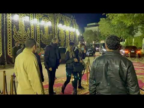 جمال مبارك وزوجته وهنيدي وحلمي يقدمون العزاء لـ أحمد السقا في حماه