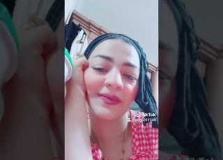  امك واللي جابتها