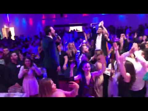 حسين الديك ورموش عينيكي الحلوين ضلالي ضلالي Hussein Al Deek Dalaly Dalaly Live 2017