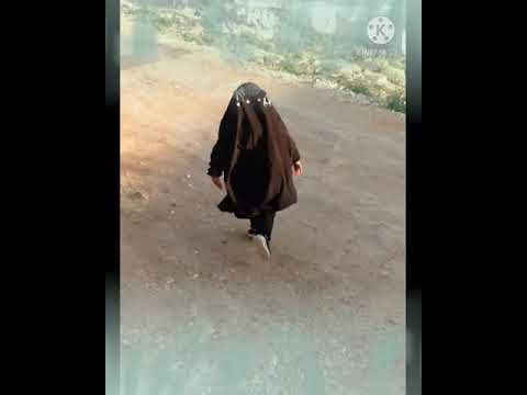 انا طفلة سمتني امي درة عائشة أم المؤمنين