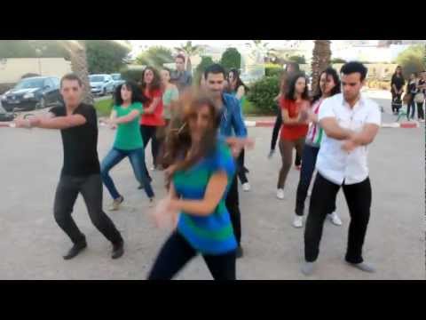 Tunisian Students Dance رقص طالبات كلية الطب تونس