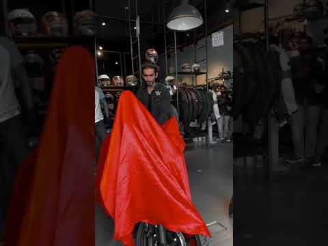 Hunter 350 New Colour Royal Enfield Shorts