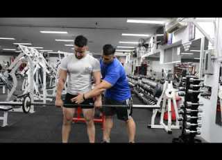  سحب حديد واقف ظيق المتوسط للرقبة Barbell Upright Row