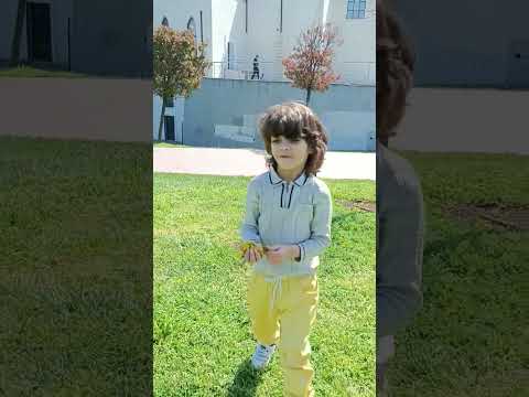 انت اختي ونور عيني