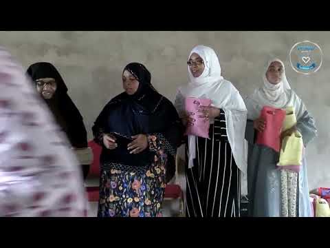 WATOTO WALIOFIWA NA WAZAZI WAO WAVALISHWA NGUO KABLA YA SKUKU NA MJUMBE WAMAPAMBANO RAYA MKOKO WATOTO WALIOFIWA NA WAZAZI WAO WAVALISHWA NGUO KABLA YA SKUKU NA MJUMBE WAMAPAMBANO RAYA MKOKO