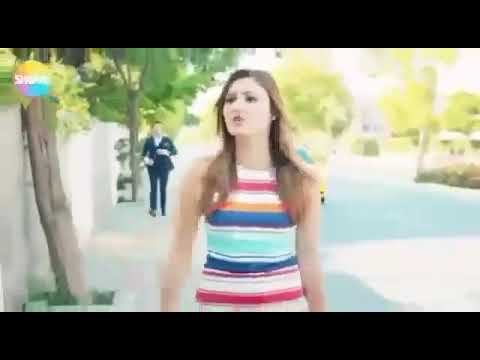 ماشي حدي وبعينيك مدوب الكل حواليك