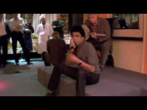 محمد منير عدوية في مطعم في ميونيخ