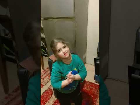 تلونا خايفة على احالها بس ما عندها اي مشكلة شو ما صار بعلي حركات دلع