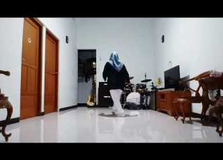  ONE KISS ONE DESIRE Line Dance Choreo By Latih Ashari Ada INA January 2026