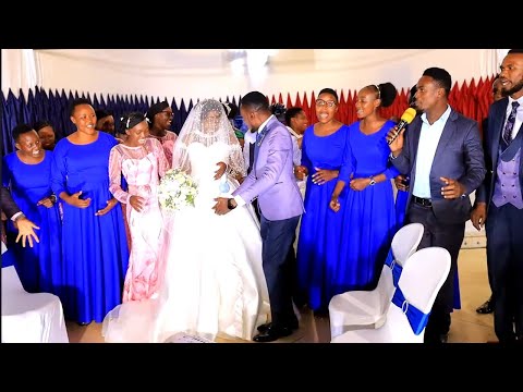 Christ Followers Yeye Bwana Asipojenga Live Performance