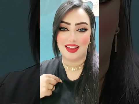 راكب العربية وعينة لي