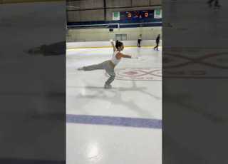  Single Axel Jump Figureskating Iceskating Icedance Axel Edea Jump Spin Rollerskating Nhl