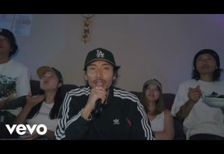 کاکرو برو کیک را ببر