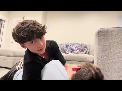 المصارعة مع زاك الجزء الخامس رقبتي تؤلمني