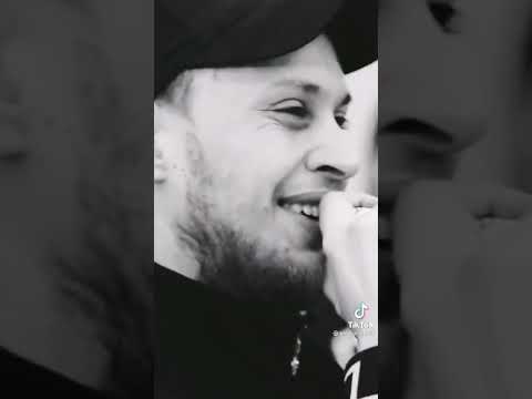 اسود لابس ع ايام