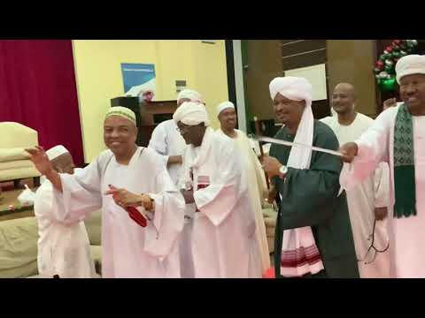 مدحة فاح نسيم ام سور للشيخ محمود الضعيف اداء يوسف و احمد باشري النادي السوداني ابوظبي